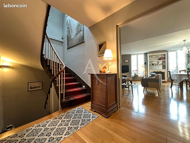 Maison de ville 7 pièces 140 m²