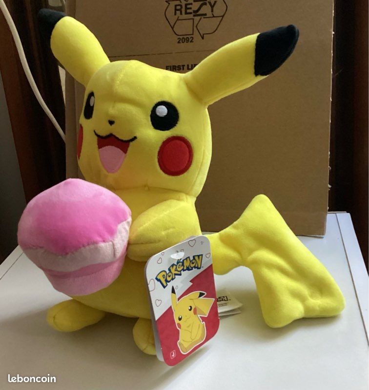 Peluche Pikachu Pokémon (image 2)