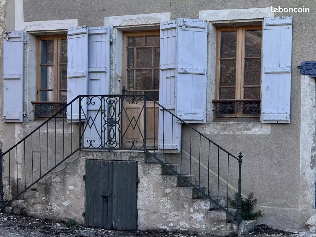 Maison 6 pièces 186 m² · à Saint-Clar · 186 m² · 136 000 €