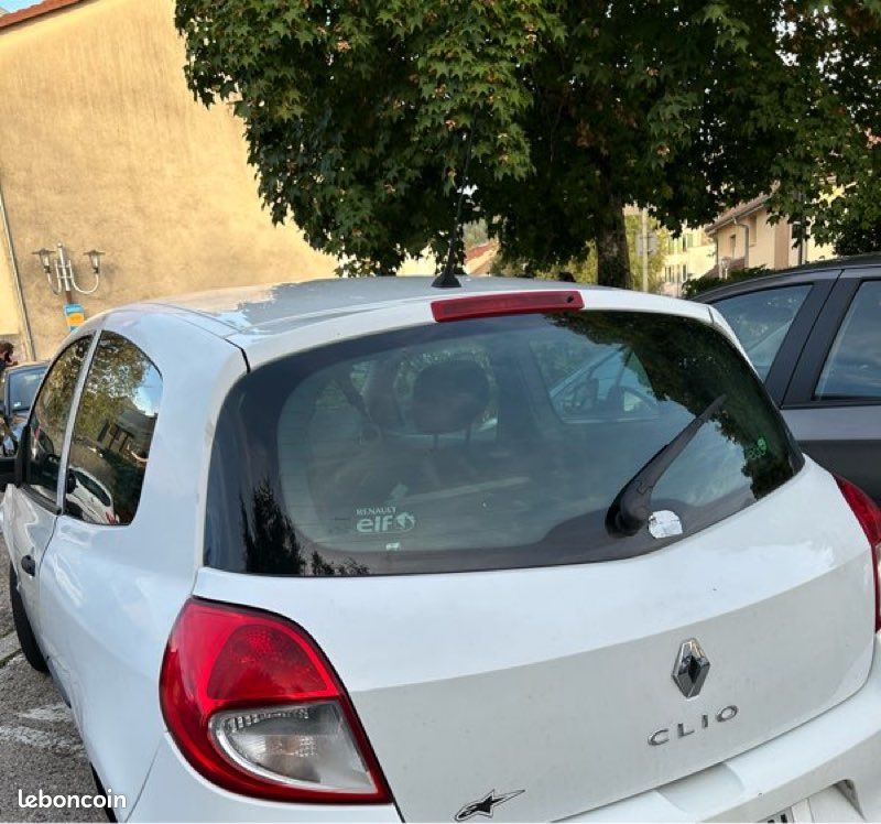 Clio 3 (image 2)