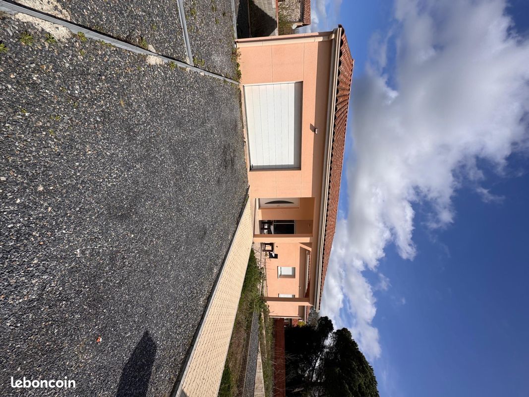 Maison 4 pièces 125 m² · à Guitalens-l'Albarède · 125 m² · 250 000 €