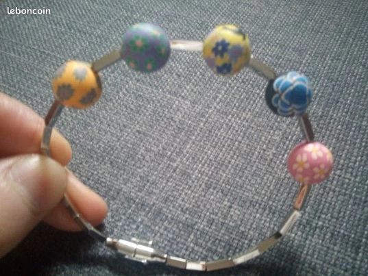 Bracelet (image 2)