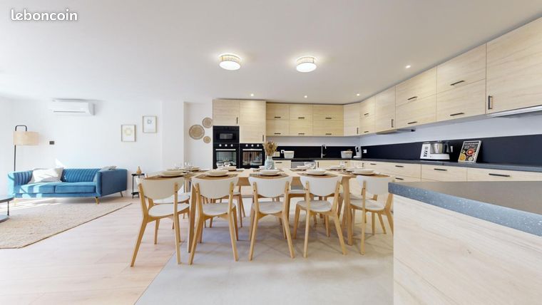 Maison 7 pièces 275 m² — 5