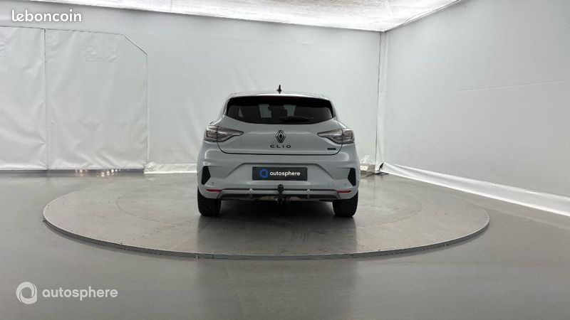 Renault Clio 1.6 E-Tech 145ch full hybrid esprit Alpine (image 6)