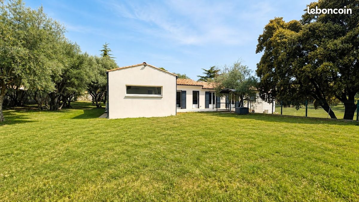Maison 7 pièces 205 m² · à Nîmes · 205 m² · 625 000 €