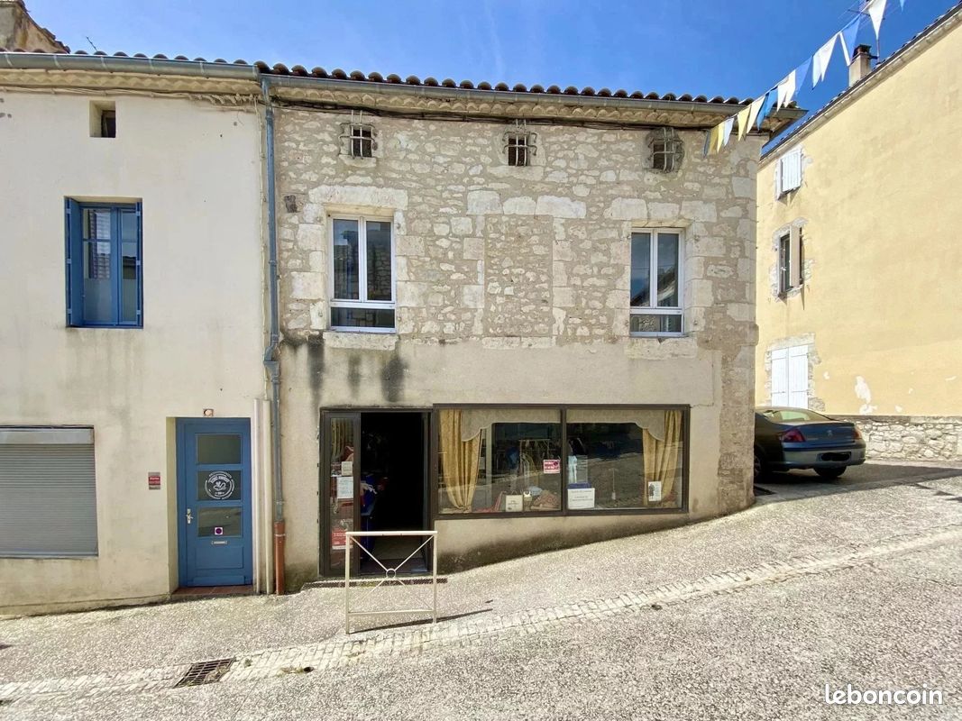 Immeuble 9 pièces 275 m² · à Monflanquin · 275 m² · 136 250 €