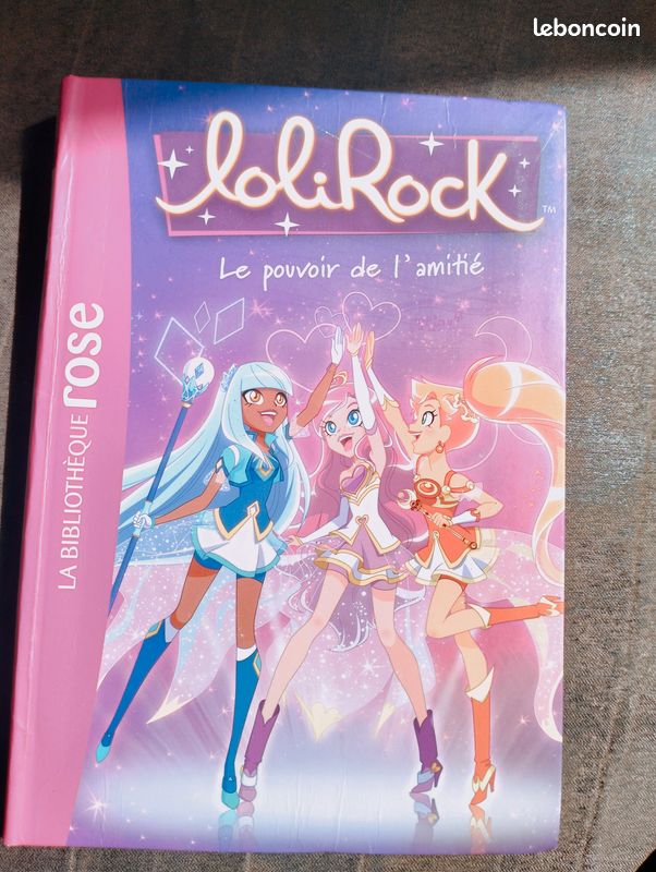 Livre lolirock (image 1)