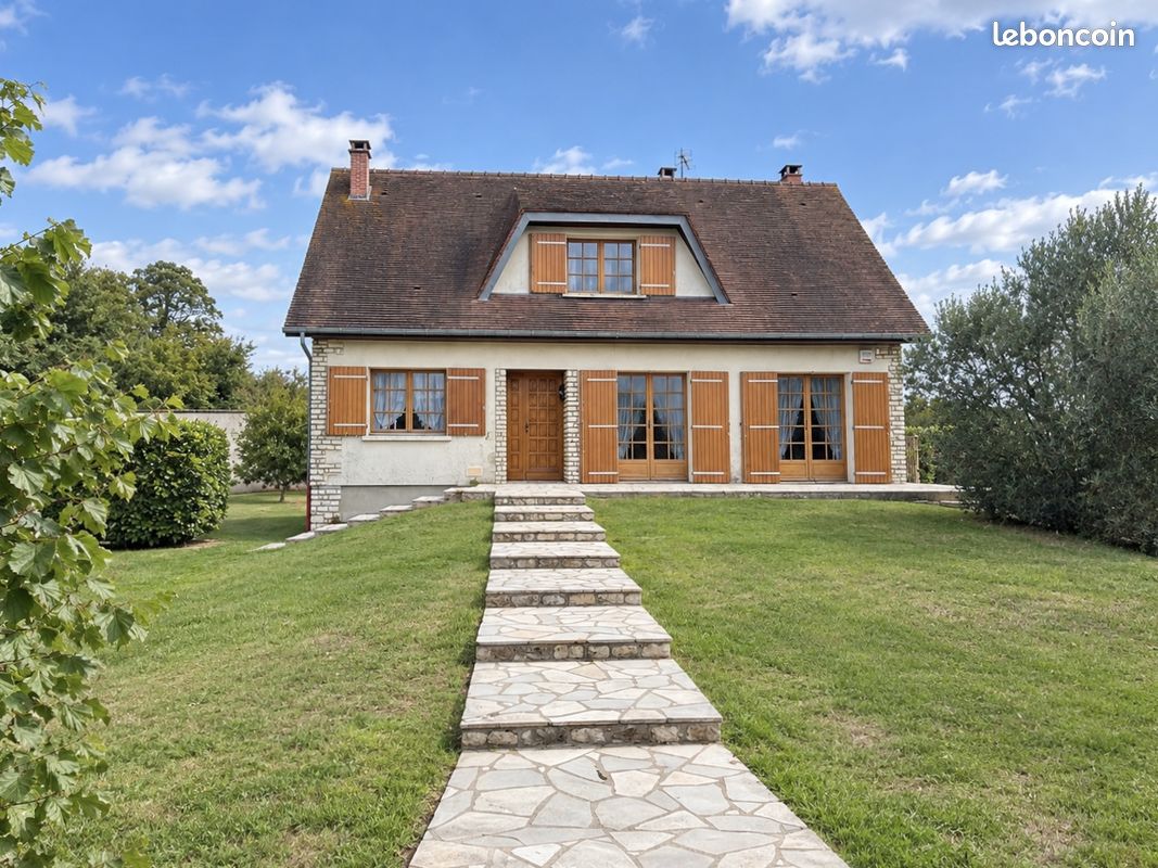 Maison 6 pièces 129 m² · à Rochy-Condé · 129 m² · 255 000 €