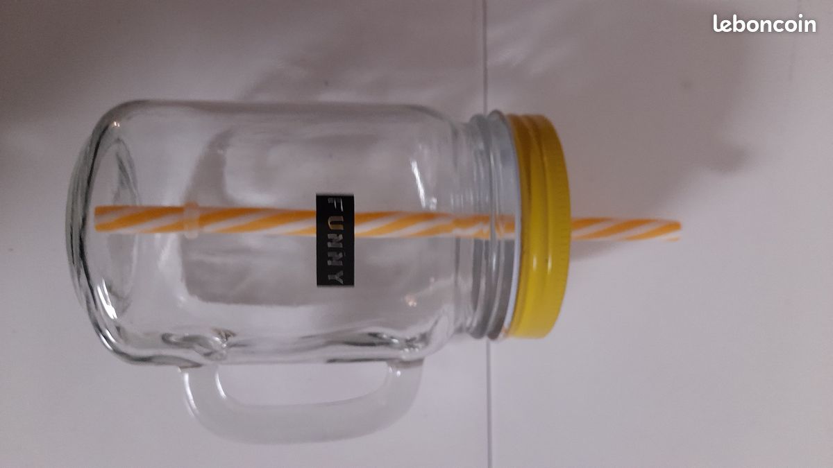 Pot en verre avec paille (image 2)