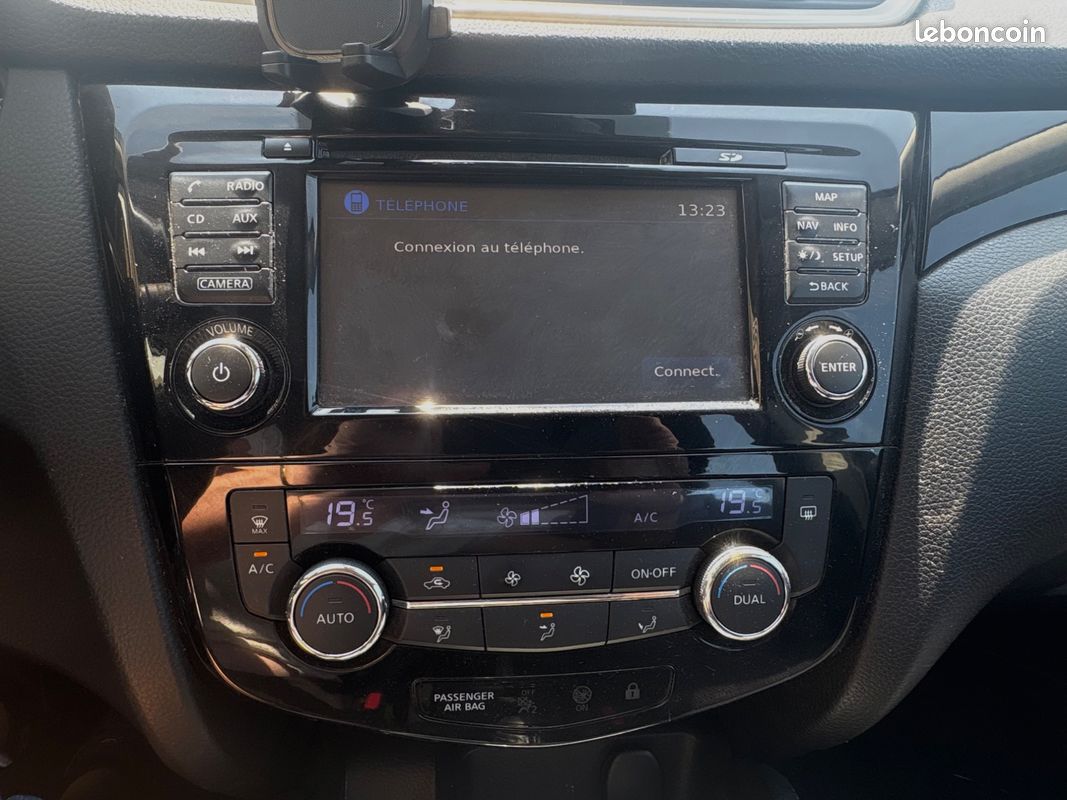 NISSAN Qashqai GENERATION-II 1.6 DCI 130CH Connect Edition - Caméra de recul - Radar AR (image 30)