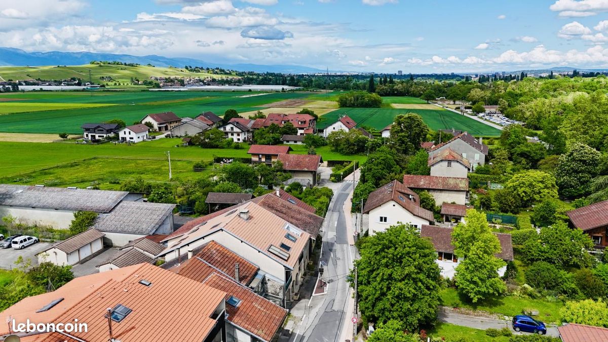 Appartement 5 pièces 80 m² · à Saint-Julien-en-Genevois · 80 m² · 419 000 €