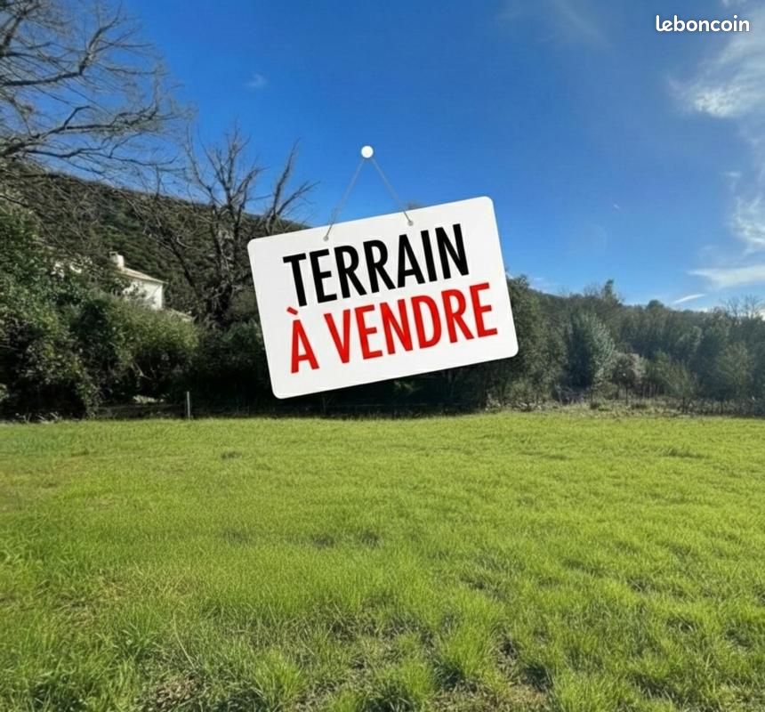 Terrain 700 m² Murles (image 1)