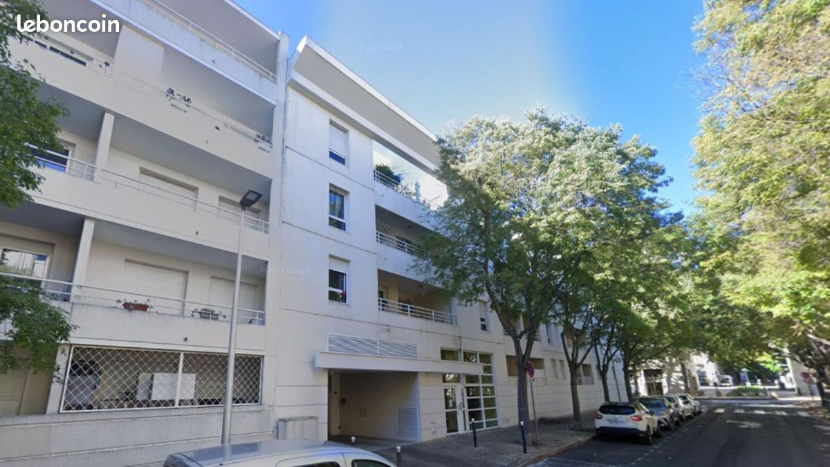 Parking 12 m² · à Montpellier · 12 m² · 65 €