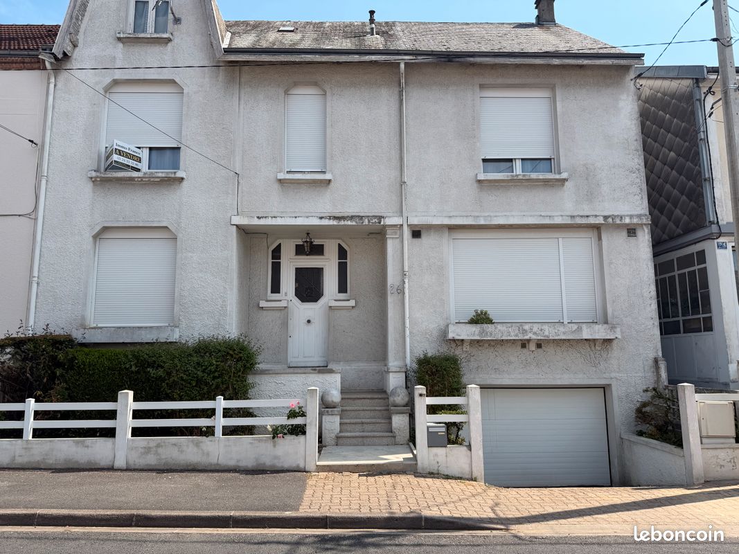 Maison 8 pièces 180 m² · à Charleville-Mézières · 180 m² · 279 000 €