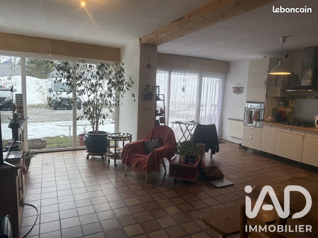 Appartement 5 pièces 108 m² · à La Morte · 108 m² · 179 000 €