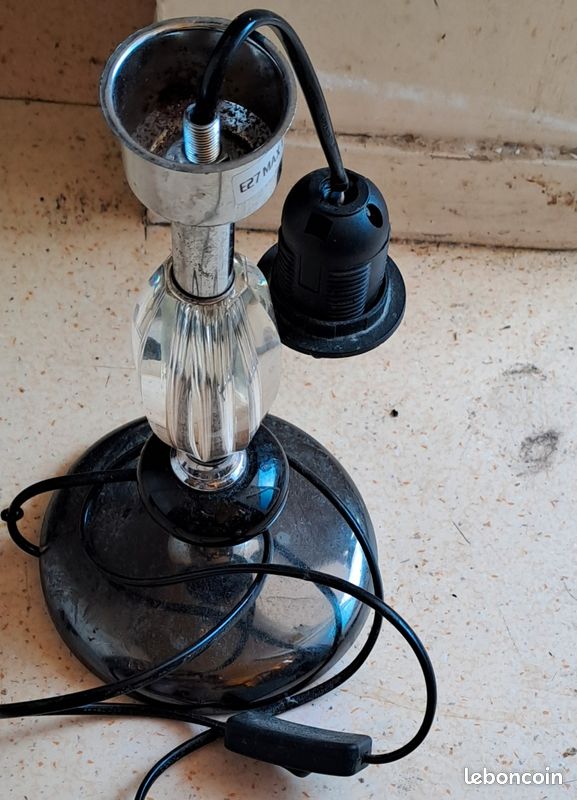 Pieds de lampe (image 1)