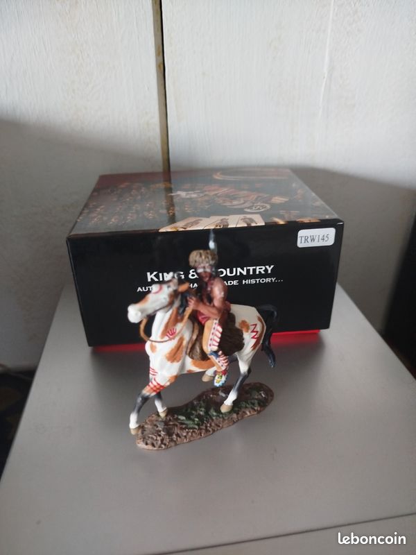 Figurines King & Country VN185 - Caisses De Munitions Et Armes En Bois Olive