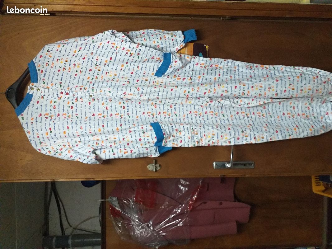 Lot de vêtements pas c (image 8)