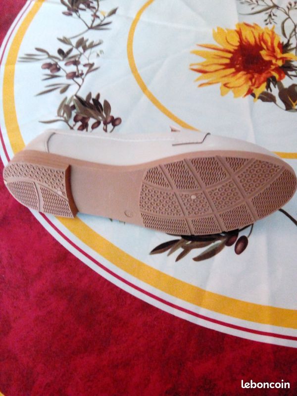 Vends mocassins femme de taille 36, état neuf (image 5)