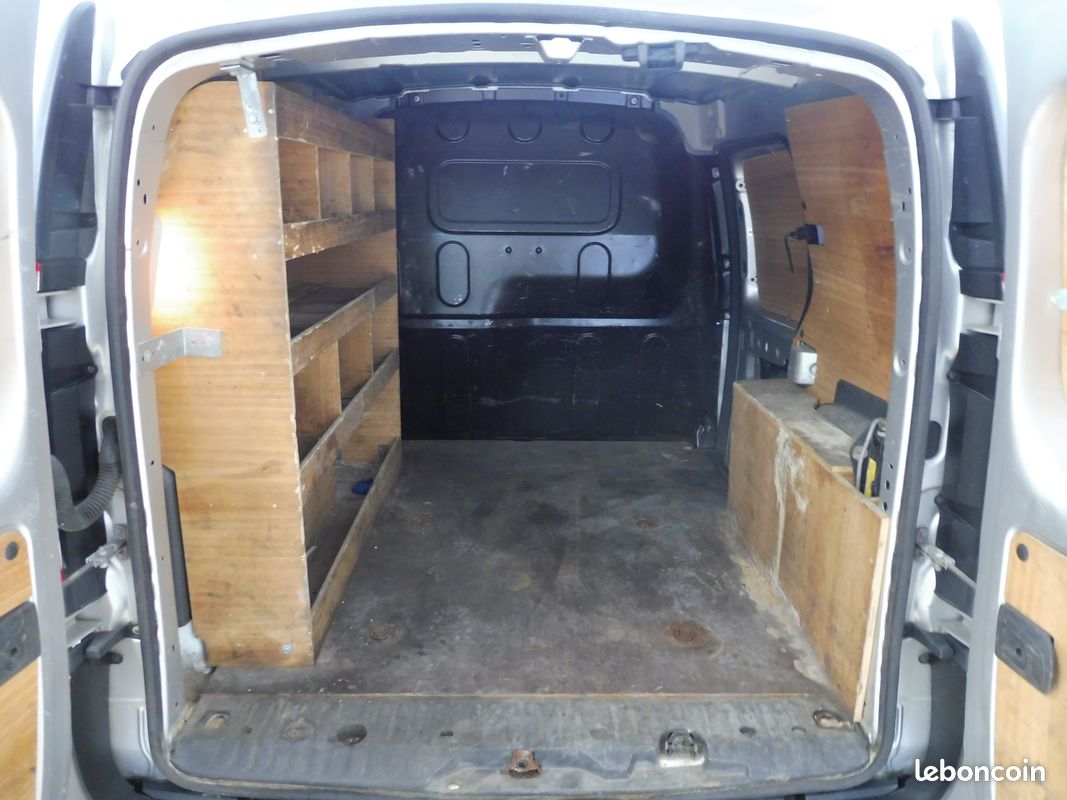 Renault kangoo grand confort 1.5 dci 75 ch (image 8)