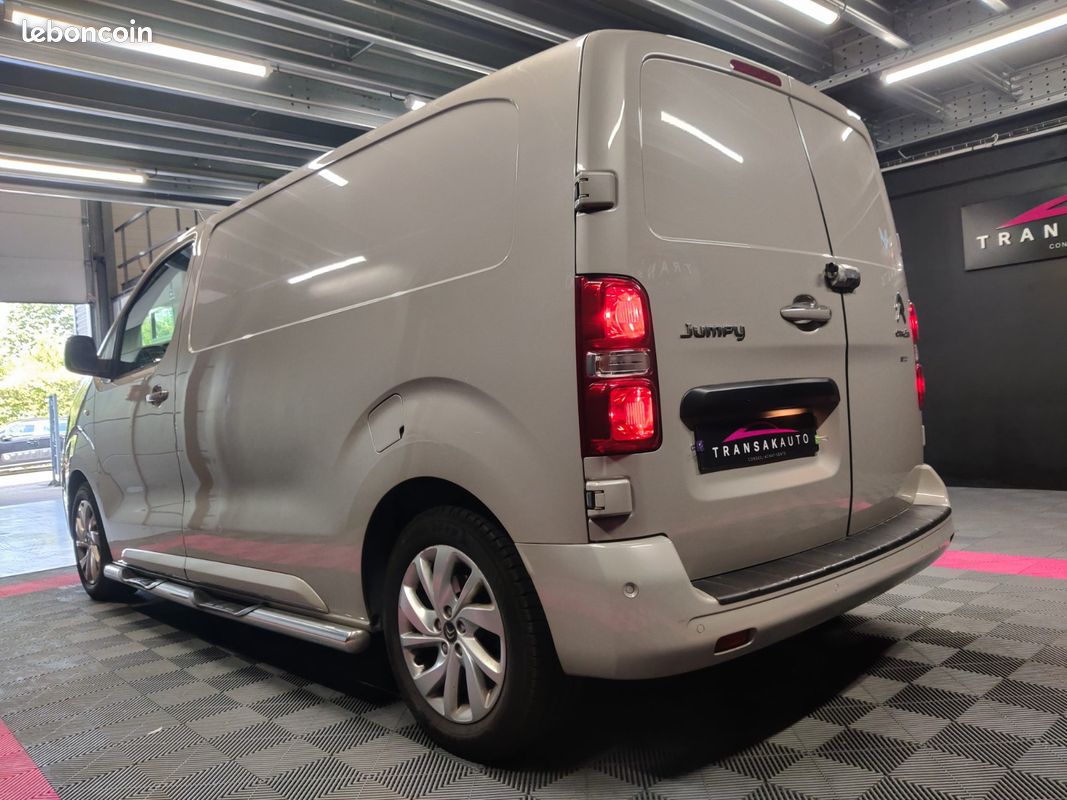 Citroen jumpy fourgon m bluehdi 180 ss eat8 driver (image 9)