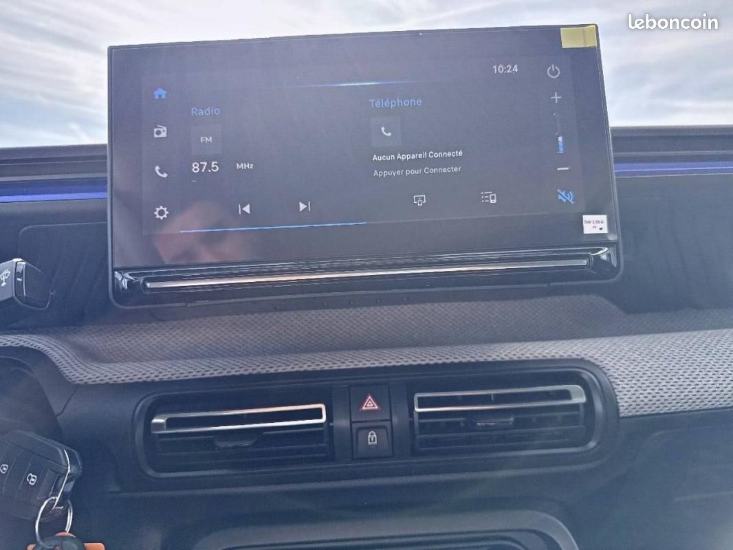 Citroën C3 Hybride 110 ch Automatique - Plus (image 18)