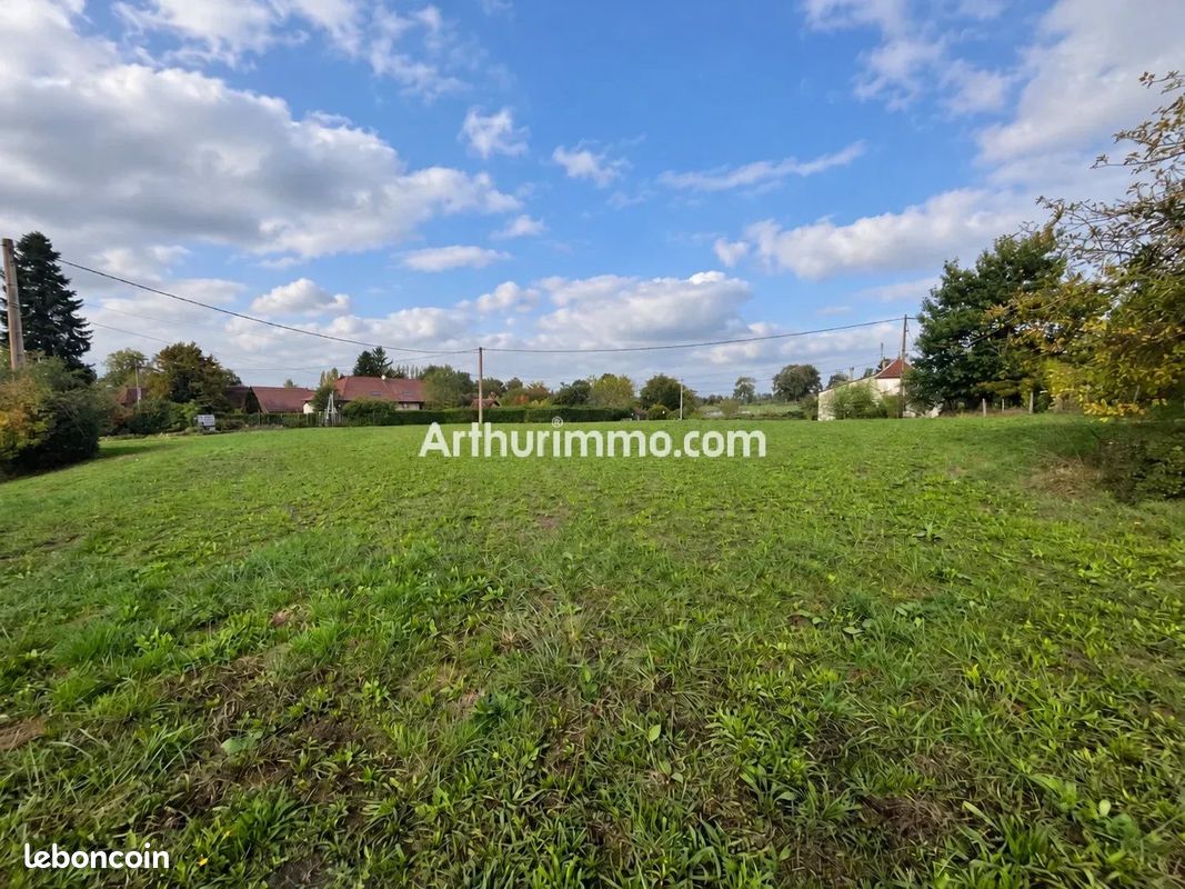 Terrain 3000 m² · à Maynal · 3 000 m² · 29 500 €