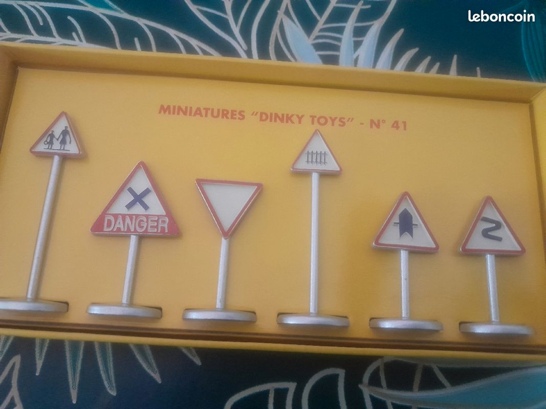 Coffret Dinky Toys F N°41 – Panneaux Signalisation Routière, 1/43, France, Rarement Joué