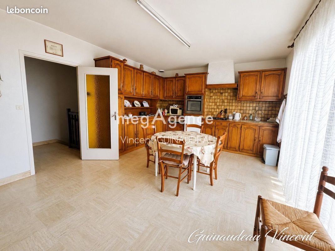 Maison 6 pièces 142 m² · à Cholet · 142 m² · 238 000 €