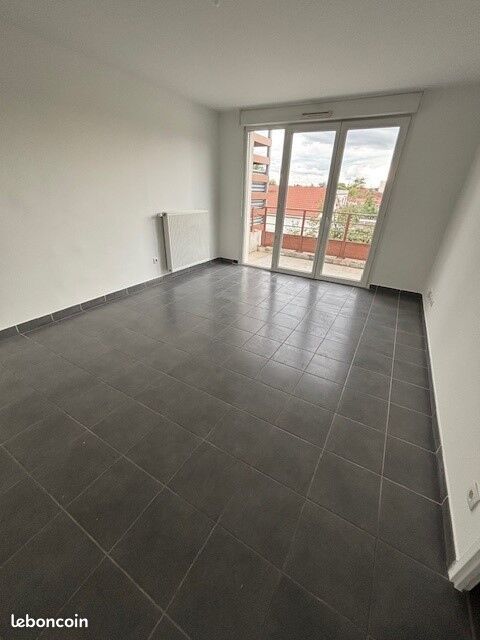 Appartement a louer vaulx-en-velin - 3 pièce(s) - 65 m2 - Surfyn