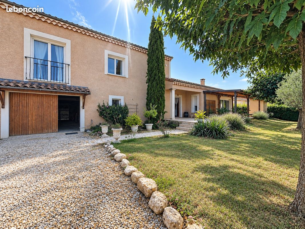 Maison 6 pièces 156 m² · à Anneyron · 156 m² · 349 900 €