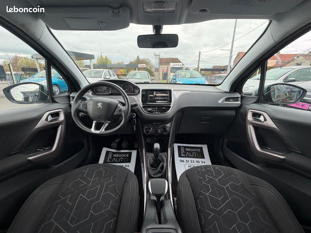 Peugeot 2008 1,4 HDi (70ch) 5P clim (distribution neuve) (image 4)