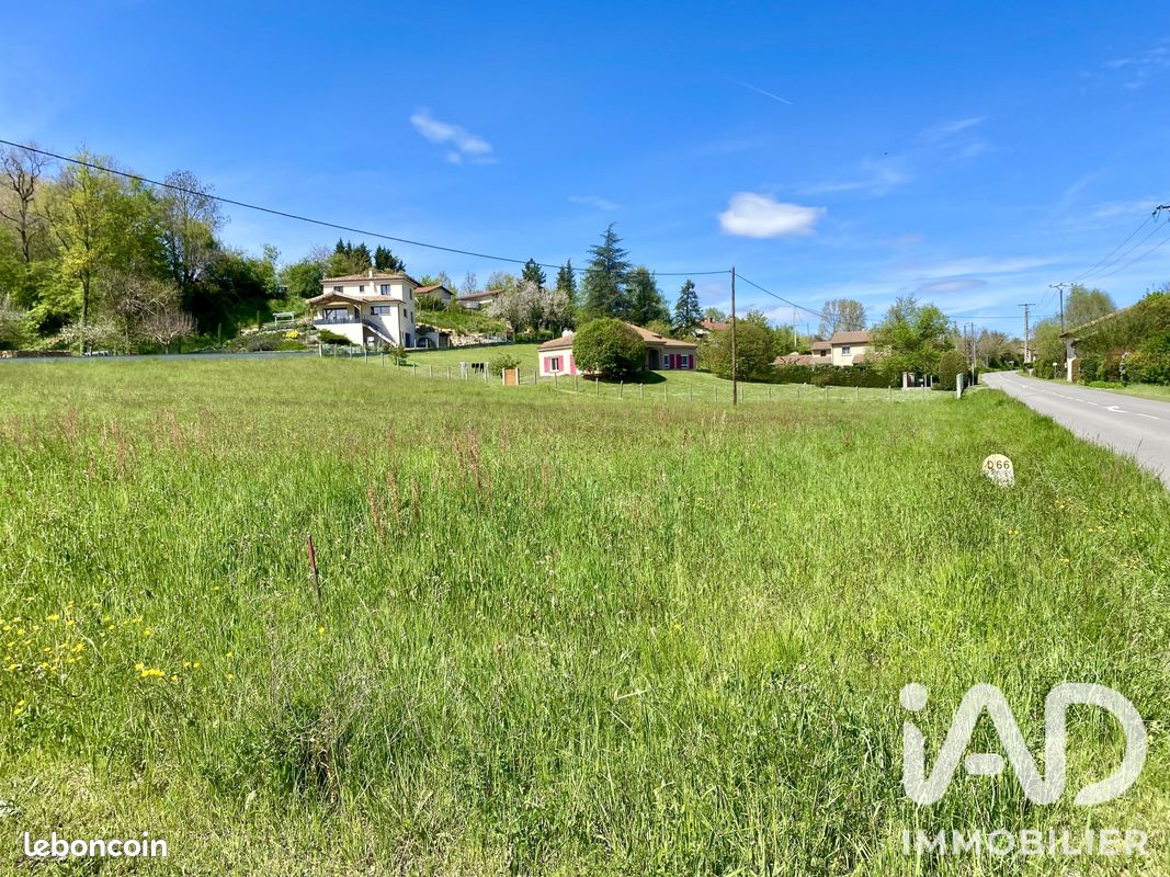 Terrain 945 m² · à Montchenu · 945 m² · 67 000 €