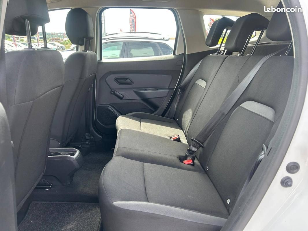 Dacia Duster Blue dCi 115 4x2 Essentiel (image 17)