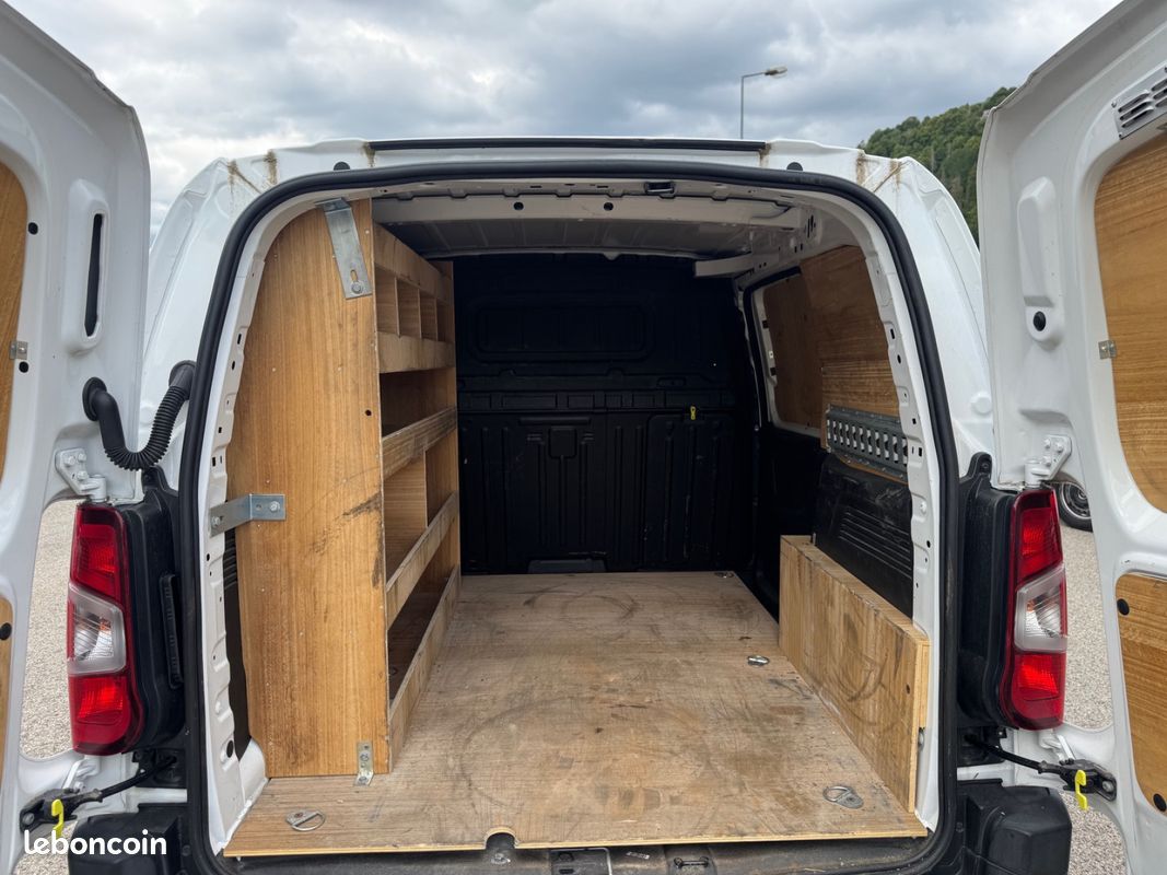 Peugeot partner blue hdi 100cv 650kg club 8741ht (image 5)