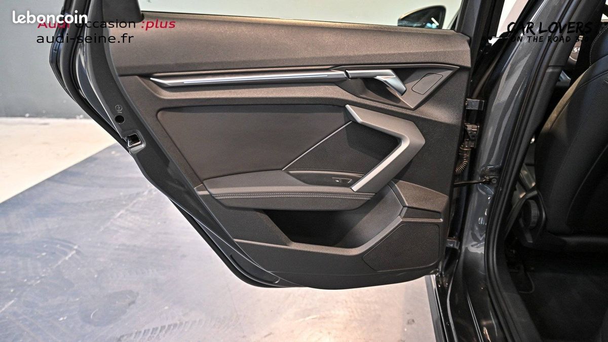 AUDI A3 Berline TFSI Mild Hybrid 150 S tronic 7 S line (image 17)