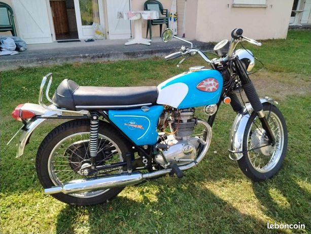 Moto BSA 250 starfire Motos