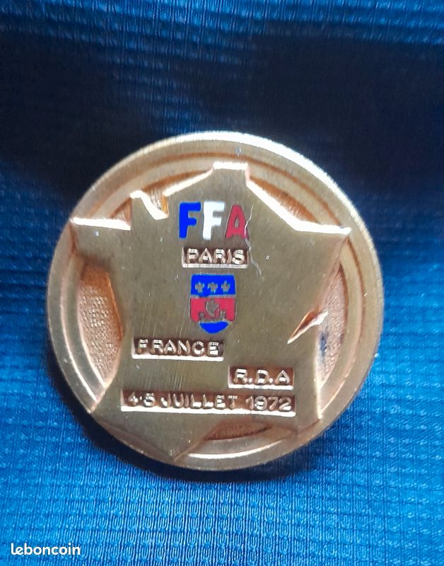 Insigne Fédération Française Athlétisme France-Allemagne 1964 - Original Vintage