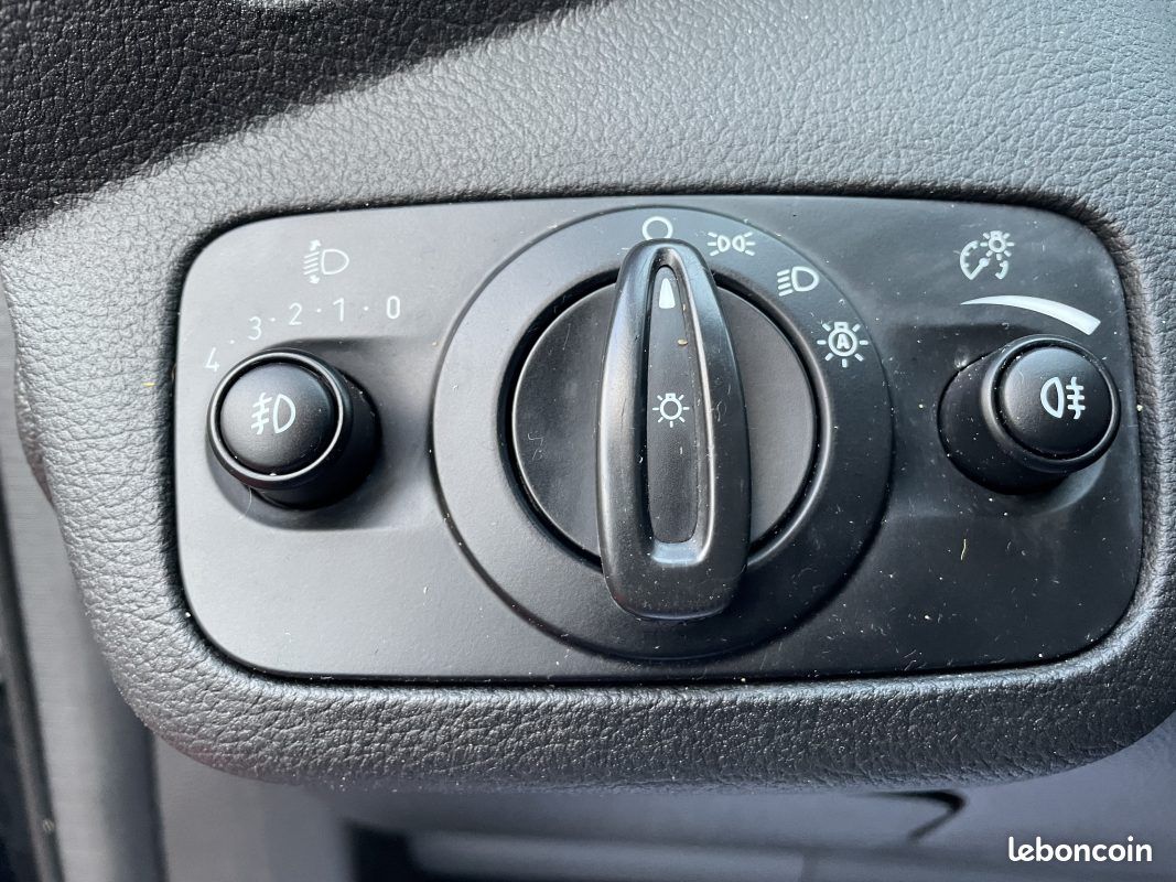 Ford kuga 1.5 tdci 120ch 4x2 powershift garantie 3/12 mois 2017 (image 11)