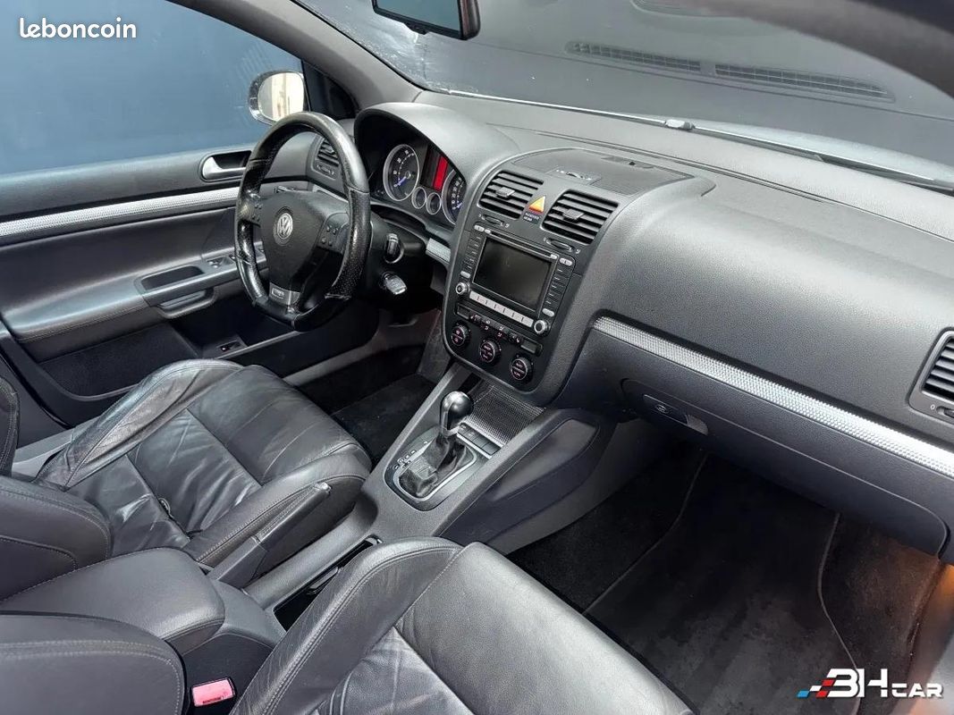Volkswagen Golf 3.2 R32 250cv 4MOTION DSG BVA (image 18)