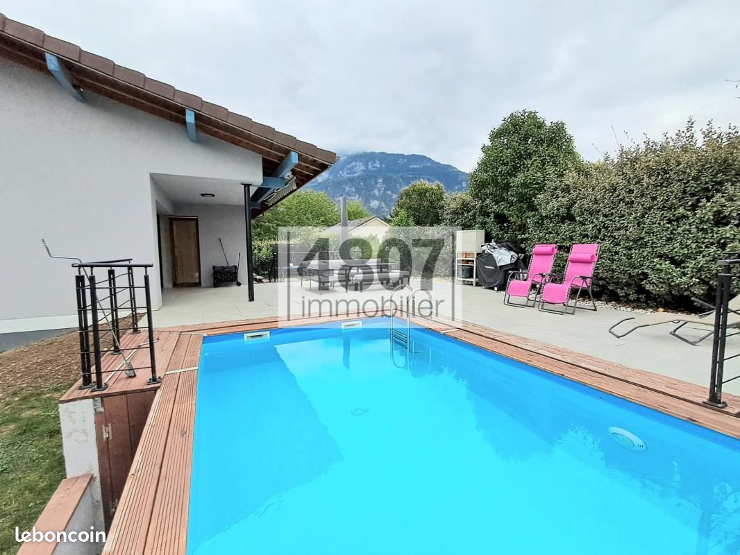 Maison 6 pièces 166 m² · à Saint-Pierre-en-Faucigny · 166 m² · 510 000 €