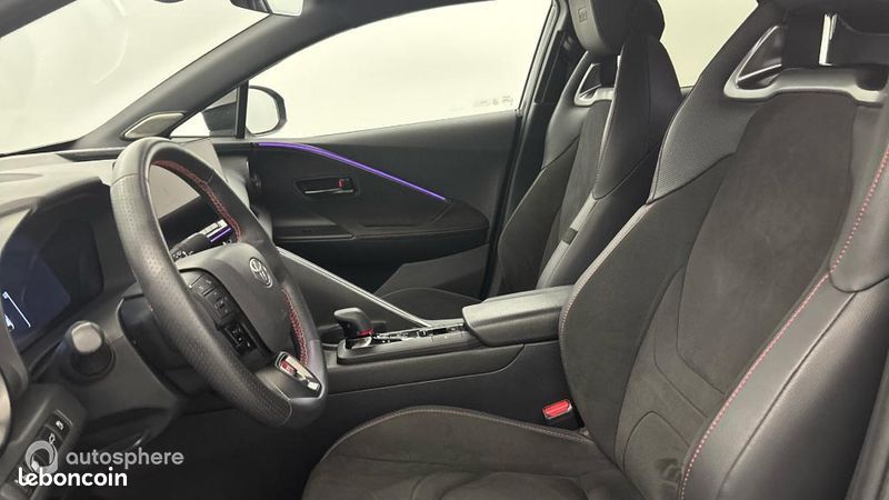 Toyota C-Hr 2.0 Hybride 200ch GR Sport NG23 (image 12)