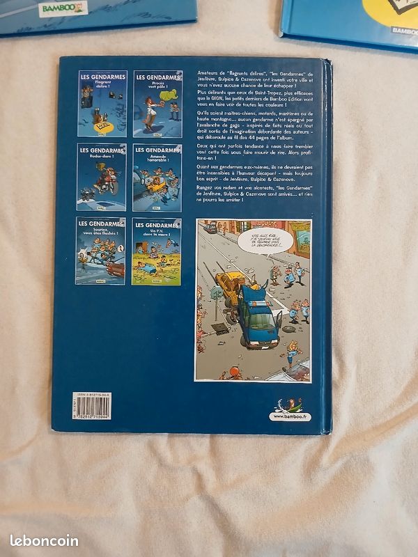 Les gendarmes 6 un P.V dans la mare (image 2)