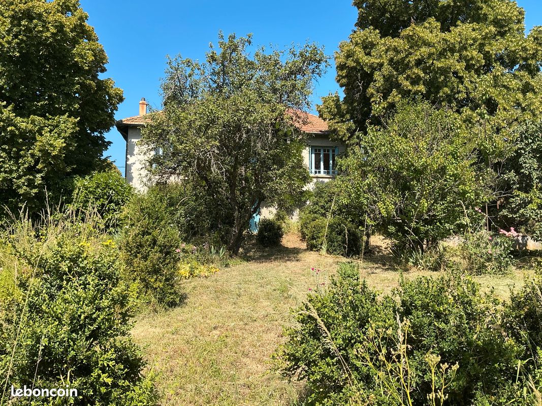 Maison 7 pièces 145 m² · à Montbrison · 145 m² · 285 000 €