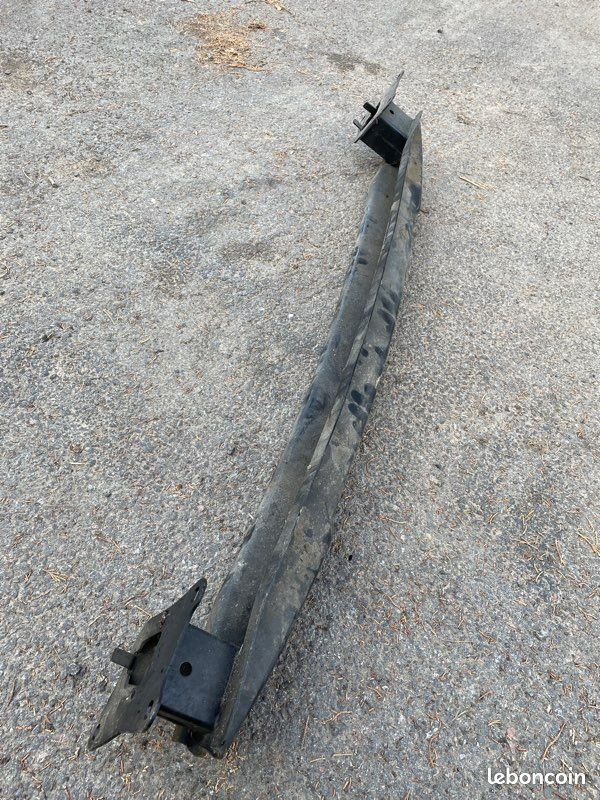 Traverse arrière de pare choc Volkswagen golf 6 IV (image 2)