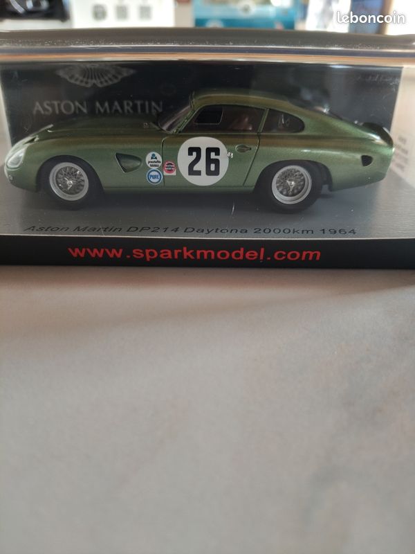Miniature Aston Martin DP 212 N°11 Le Mans 1962 1/43 S.M.T.S - Neuve