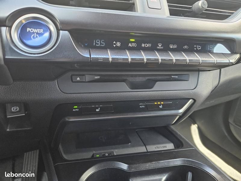 Lexus UX 250h 2WD Luxe Plus MY22 (image 22)