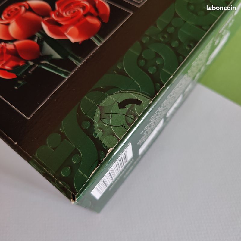 LEGO Botanicals 10328 - Le Bouquet de Roses 🌹 - Neuf et scellé 💎 - Envoi rapide 🚚💨 (image 5)