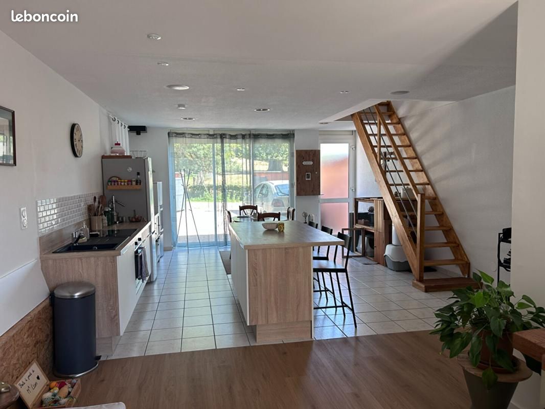 Maison 2 pièces 85 m² · à Asnans-Beauvoisin · 85 m² · 840 €