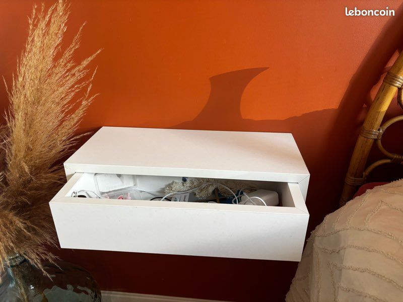 2 tables de chevet à suspendre (image 2)